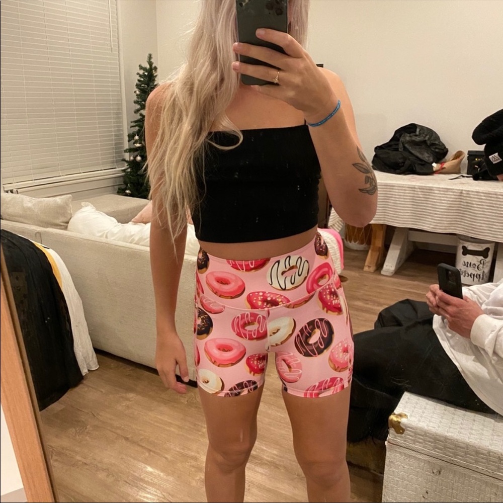 Donut shorts